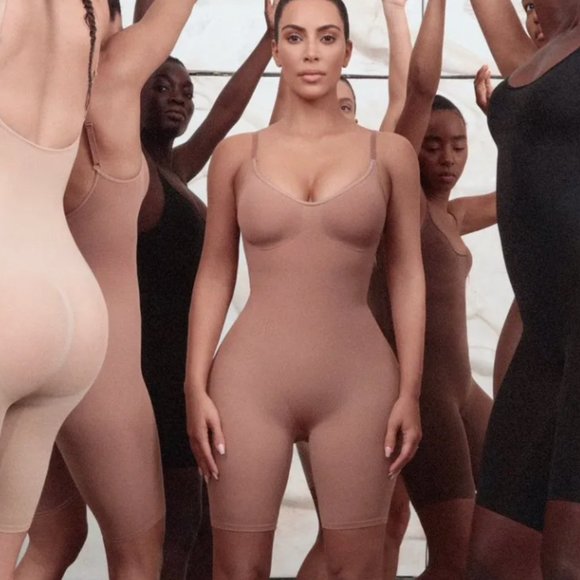 SKIMS LIVE SALE 10-18-23 - Picture 1 of 1